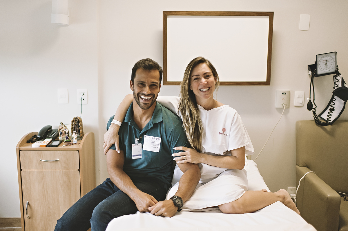 foto de parto, fotos na maternidade, parto, cesárea, nascimento, registro do nascimento, foto com emoção, registro do parto, perinatal da barra, parto com emoção, fotografia de parto