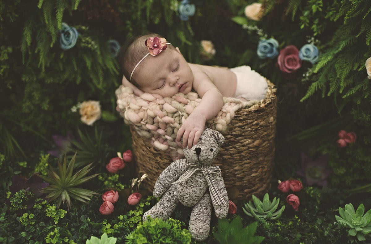 ensaio newborn barra da tijuca, foto de bebê barra da tijuca, newborn, barra da tijuca, barra tower offices, rita rodrigues fotografia, jardim secreto, fotografia de recém-nascidos