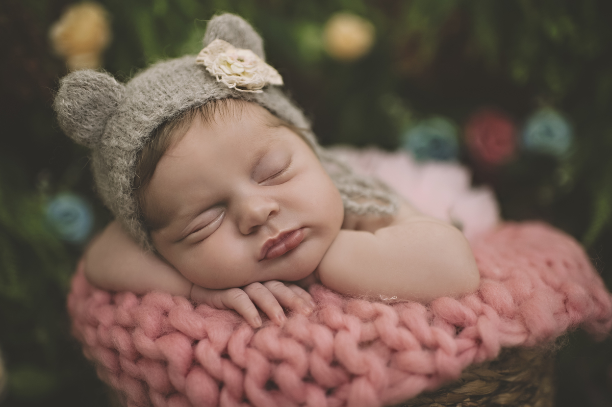 newborn, recém-nascido, ensaio newborn barra da tijuca, fotografia newborn, barra da tijuca, newborn barra, foto de recém-nascidos na barra, estúdio fotográfico para bebes na barra da tijuca, rita rodrigues fotografia, barra tower offices, jardim secreto