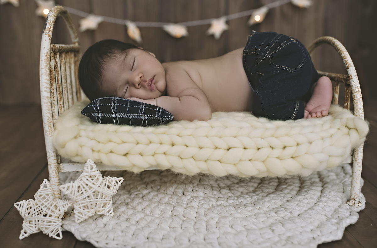 newborn, ensaio newborn, ensaio newborn na barra da tijuca, estúdio fotográfico para bebês na barra da tijuca, foto de recém-nascido na barra da tijuca, foto de bebês na barra da tijuca, fotografia newborn, barra tower offices, rita rodrigues fotografia
