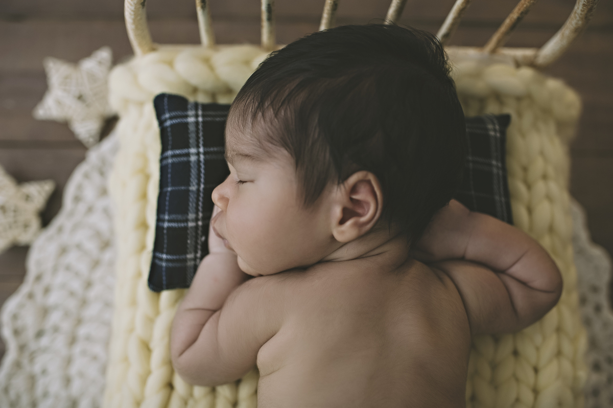 newborn, ensaio newborn, ensaio newborn na barra da tijuca, estúdio fotográfico para bebês na barra da tijuca, foto de recém-nascido na barra da tijuca, foto de bebês na barra da tijuca, fotografia newborn, barra tower offices, rita rodrigues fotografia