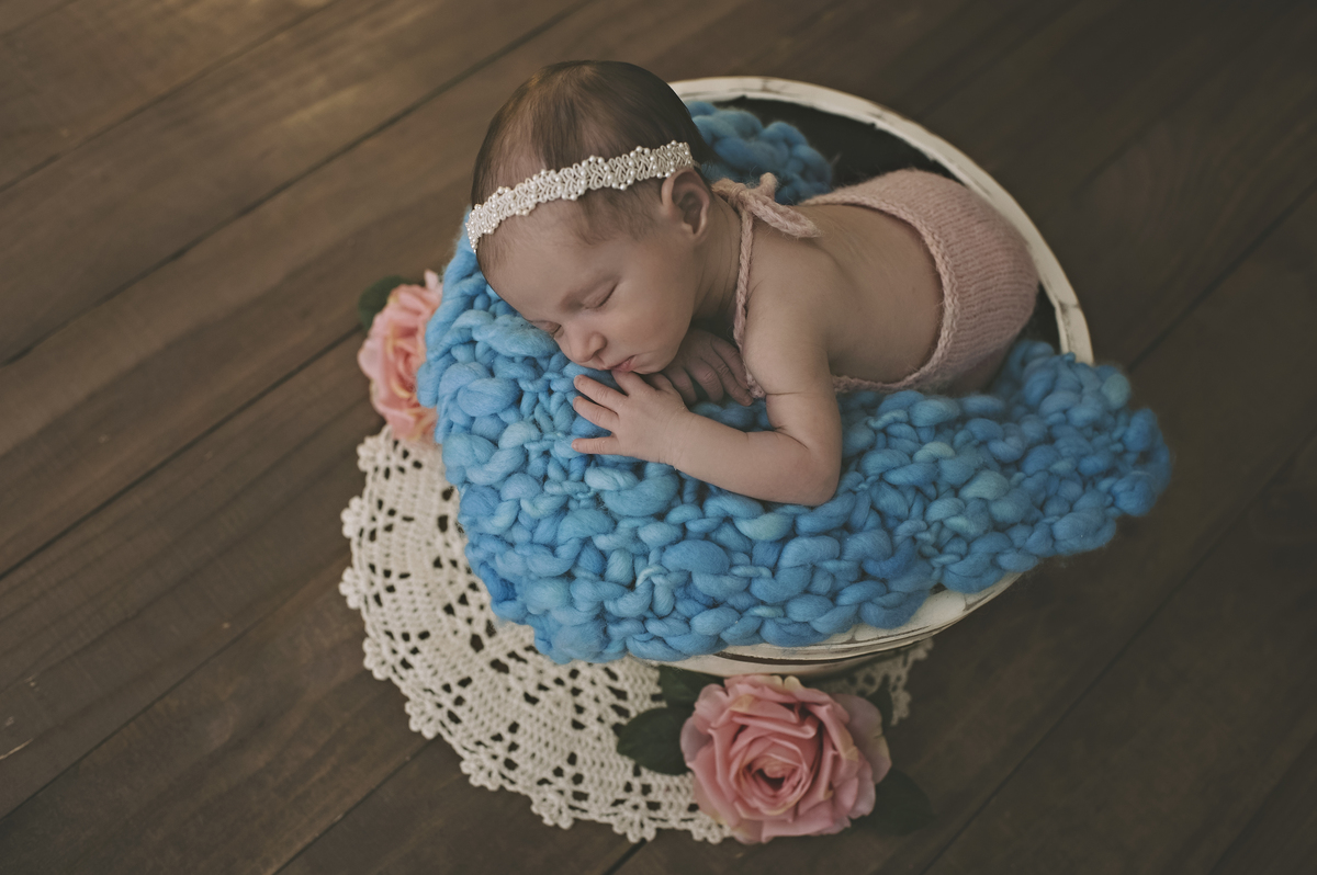 fotografia de recém-nascidos na barra da tijuca, ensaio newborn na barra da tijuca, newborn barra, foto de bebê barra, estúdio fotográfico para bebês na barra, rita rodrigues fotografia, barra tower offices, 