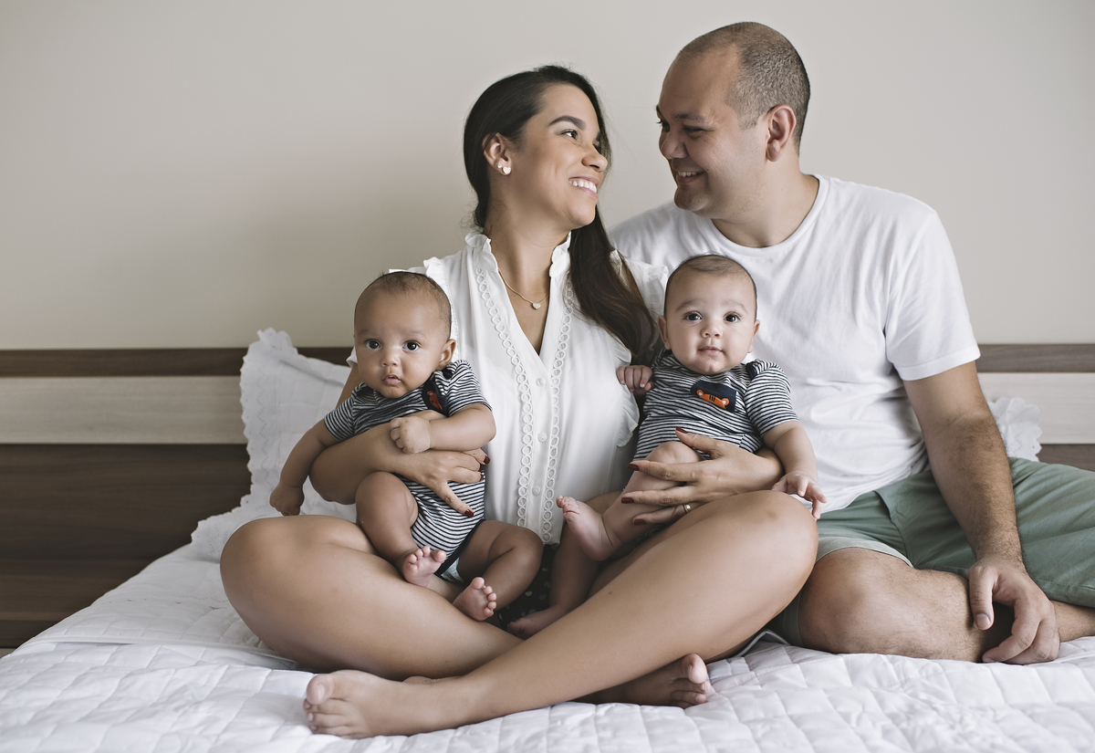 ensaio de família na barra da tijuca, fotos de família na barra da tijuca, acompanhamento trimestral barra da tijuca, ensaio lifestyle barra da tijuca, fotos de bebê na barra da tijuca, ensaio de bebês na barra da tijuca, lifestyle barra, rita rodrigues 