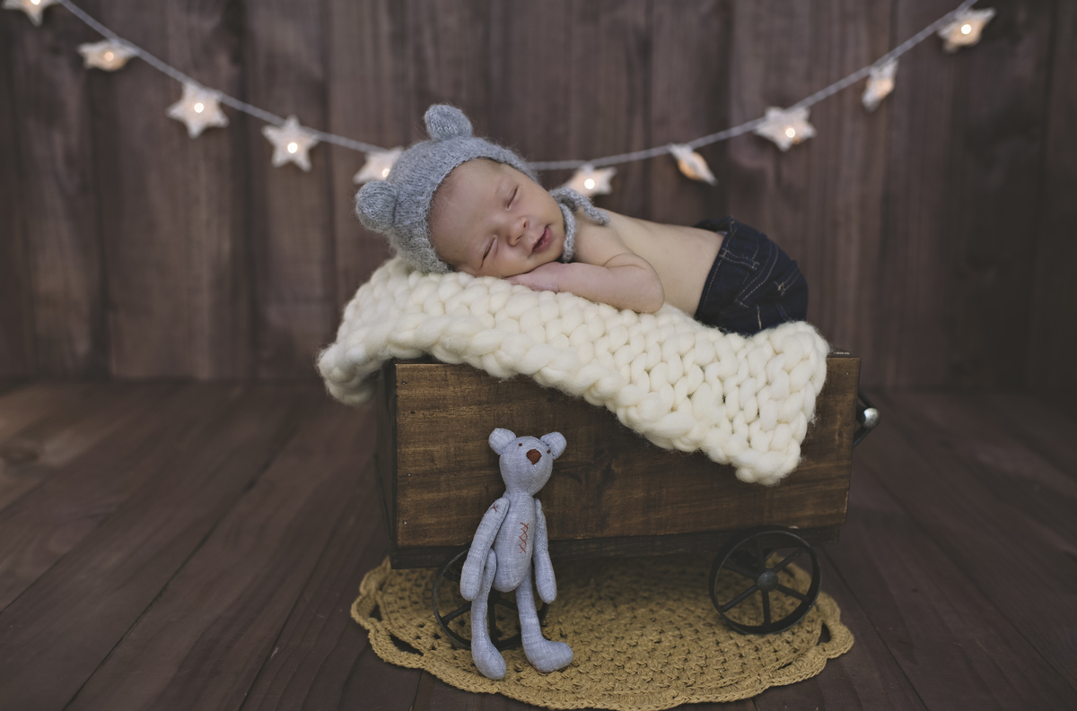 Ensaio Newborn Barra da Tijuca, Newborn Barra, Ensaio de recém-nascido, foto de recém-nascido na Barra da Tijuca, foto de bebê na barra da tijuca, fotografia de bebê em estúdio na barra da tijuca, estúdio na barra da tijuca, rita rodrigues fotografia