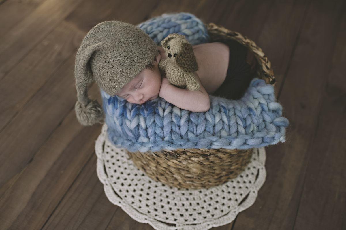 ensaio newborn na barra da tijuca, estúdio fotográfico na barra da tijuca, estúdio newborn na barra, ensaio de recém-nascidos, foto de recém-nascidos na barra, foto de bebês, estúdio infantil na barra, book infantil barra da tijuca, ensaio infantil, bebês
