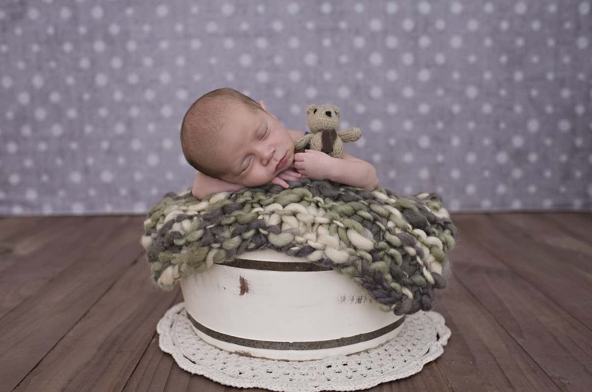 newborn barra da tijuca, ensaio newborn, foto de recém-nascido na barra da tijuca, fotografia de bebês barra da tijuca, book infantil barra da tijuca, estúdio fotográfico infantil barra da tijuca, ensaio com recém-nascidos na barra da tijuca, foto de bebê