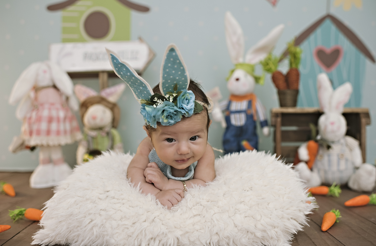 Mini sessão de páscoa, páscoa solidária, ensaio de Páscoa na barra da tijuca, fotografia de bebês, foto de bebês na barra, estúdio fotográfico infantil barra da tijuca, rita rodrigues embaixadora da ABFRN, book infantil, ensaio infantil, foto de Páscoa