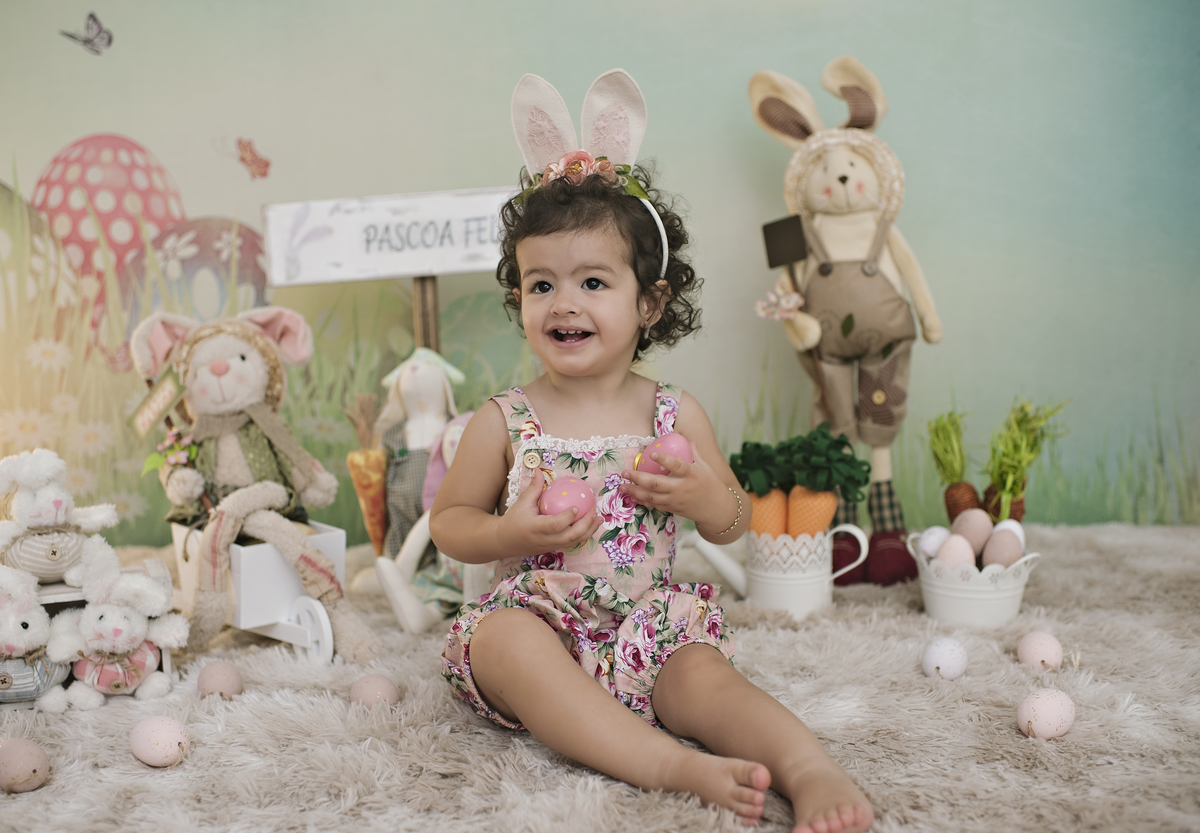 Mini sessão de páscoa, páscoa solidária, ensaio de Páscoa na barra da tijuca, fotografia de bebês, foto de bebês na barra, estúdio fotográfico infantil barra da tijuca, rita rodrigues embaixadora da ABFRN, book infantil, ensaio infantil, foto de Páscoa