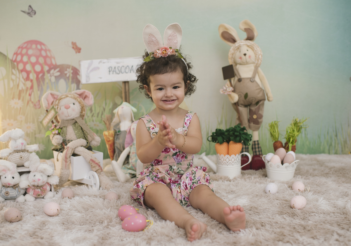 Mini sessão de páscoa, páscoa solidária, ensaio de Páscoa na barra da tijuca, fotografia de bebês, foto de bebês na barra, estúdio fotográfico infantil barra da tijuca, rita rodrigues embaixadora da ABFRN, book infantil, ensaio infantil, foto de Páscoa