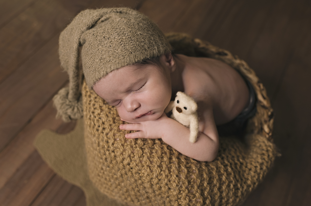 newborn barra da tijuca, ensaio newborn ,estúdio barra da tijuca, embaixadora da ABFRN, associação brasileira de fotógrafos de recém-nascidos, segurança em primeiro lugar, foto de bebê, ensaio de bebê, ensaio com recém-nascidos, rita kessler