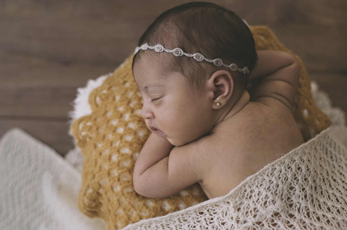 ensaio newborn, newborn, barra da tijuca, rita rodrigues fotografia, abfrn, embaixadora da ABFRN, segurança em primeiro lugar, fotografia newborn, foto de recém-nascido, estúdio na barra da tijuca, barra tower offices, rita kessler