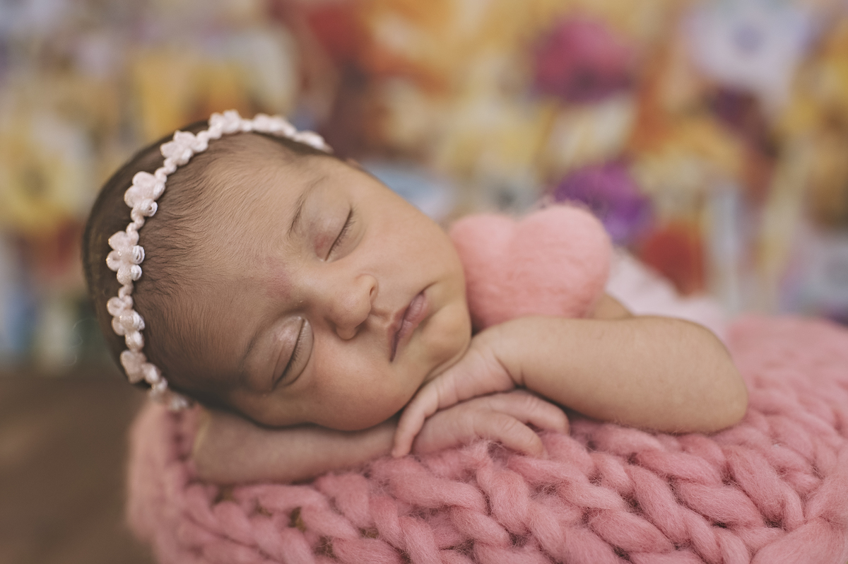 ensaio newborn, newborn, barra da tijuca, rita rodrigues fotografia, abfrn, embaixadora da ABFRN, segurança em primeiro lugar, fotografia newborn, foto de recém-nascido, estúdio na barra da tijuca, barra tower offices, rita kessler