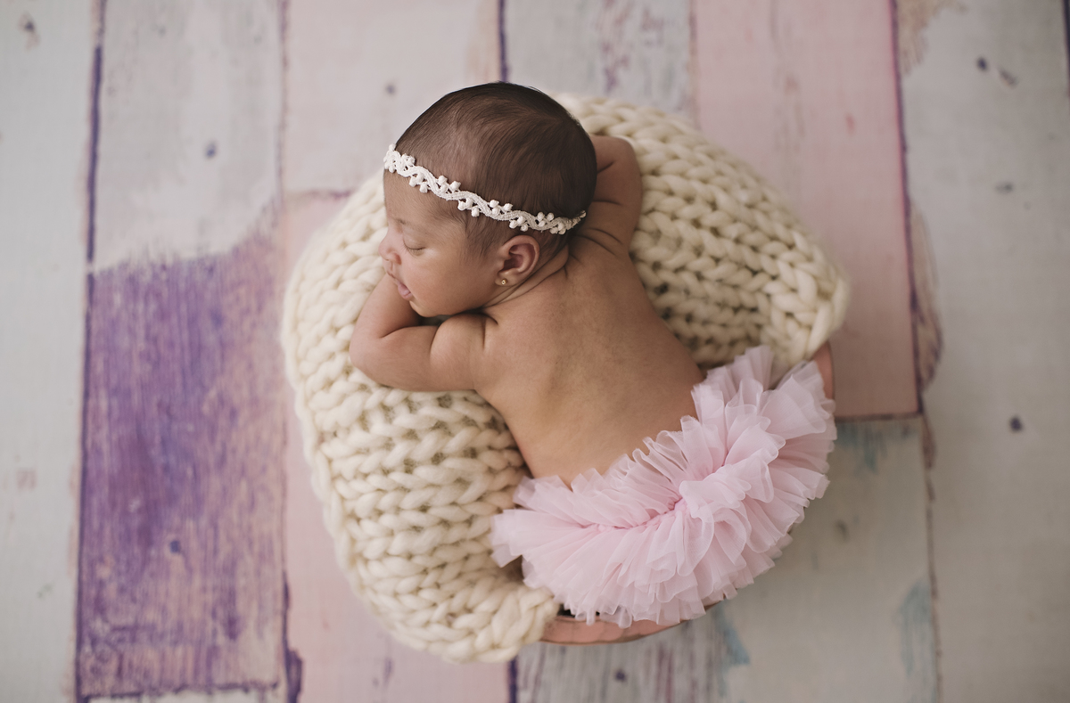 ensaio newborn, newborn, barra da tijuca, rita rodrigues fotografia, abfrn, embaixadora da ABFRN, segurança em primeiro lugar, fotografia newborn, foto de recém-nascido, estúdio na barra da tijuca, barra tower offices, rita kessler