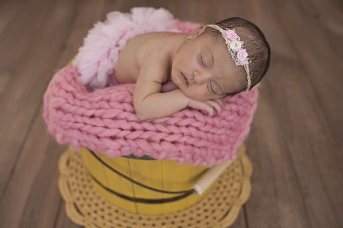 ensaio newborn, newborn, barra da tijuca, rita rodrigues fotografia, abfrn, embaixadora da ABFRN, segurança em primeiro lugar, fotografia newborn, foto de recém-nascido, estúdio na barra da tijuca, barra tower offices, rita kessler