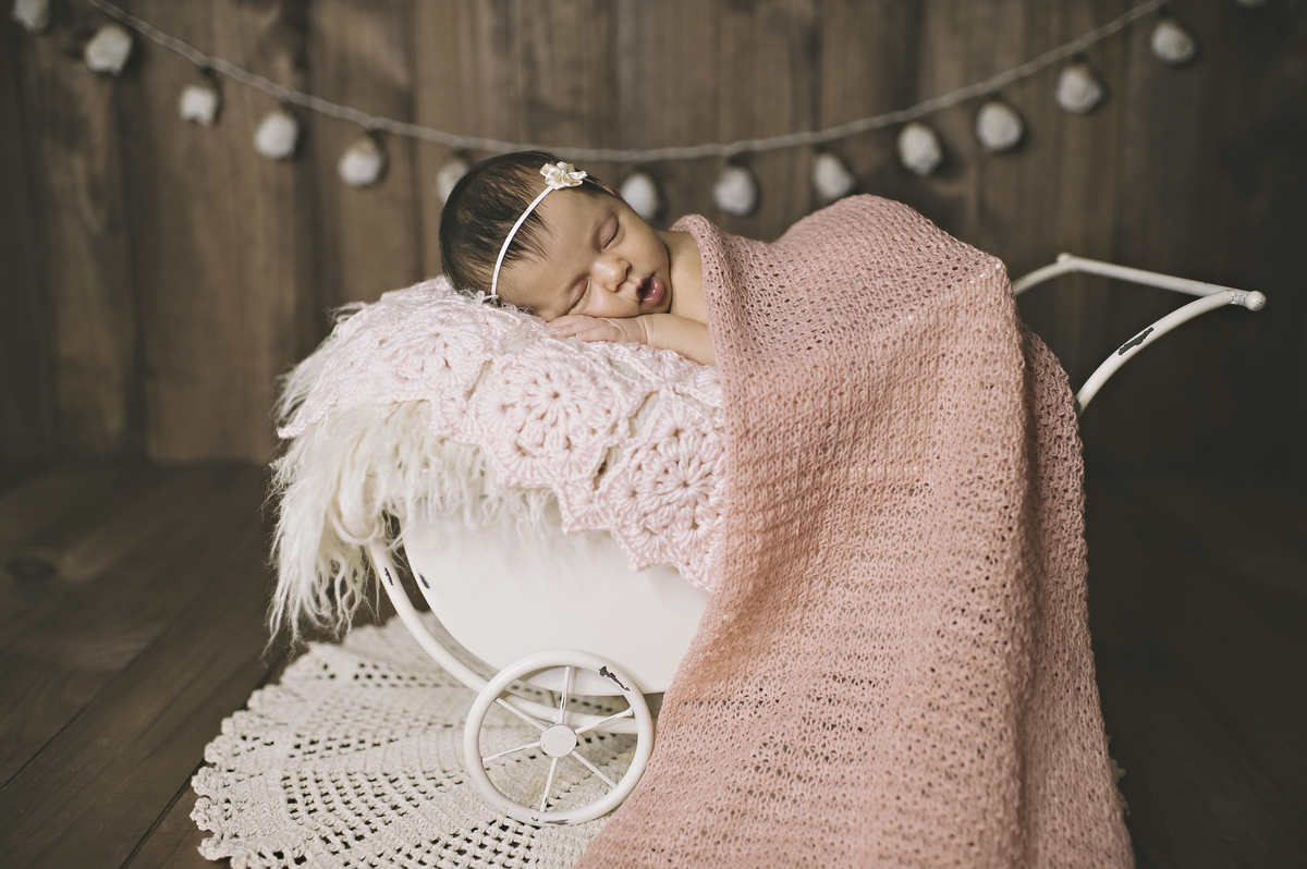 newborn barra da tijuca, ensaio newborn, barra da tijuca, barra tower offices, foto de recém-nascidos, ensaio de bebês, abfrn, estúdio na barra da tijuca, foto de bebês, estúdio infantil, rita rodrigues fotografia, rita kessler, mãe de menina 