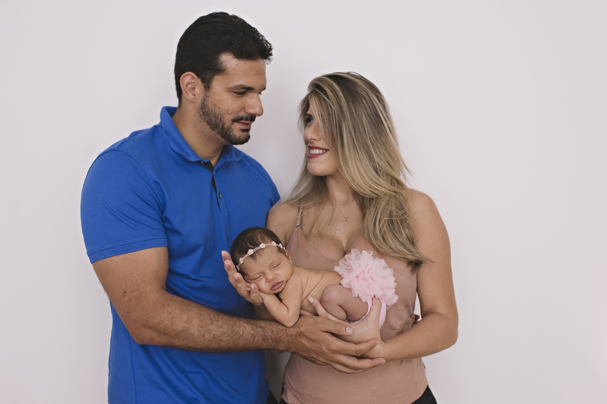 newborn barra da tijuca, ensaio newborn, barra da tijuca, barra tower offices, foto de recém-nascidos, ensaio de bebês, abfrn, estúdio na barra da tijuca, foto de bebês, estúdio infantil, rita rodrigues fotografia, rita kessler, foto com os pais, família