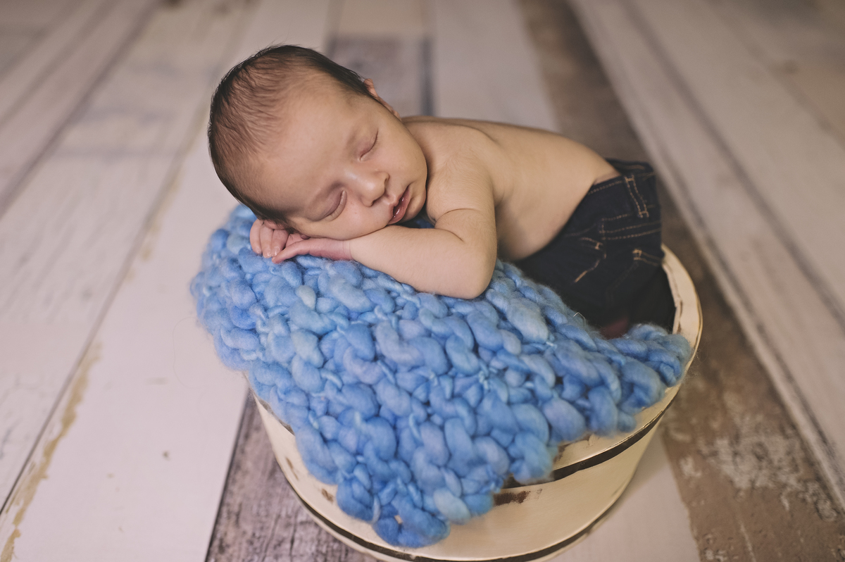 Ensaio newborn, foto newborn, foto de bebê, barra da tijuca, estúdio na barra da tijuca, fotografia newborn, foto de recém-nascido, newborn barra, barra tower offices, rita rodrigues fotografia, rita kessler, abfrn, newborn com segurança