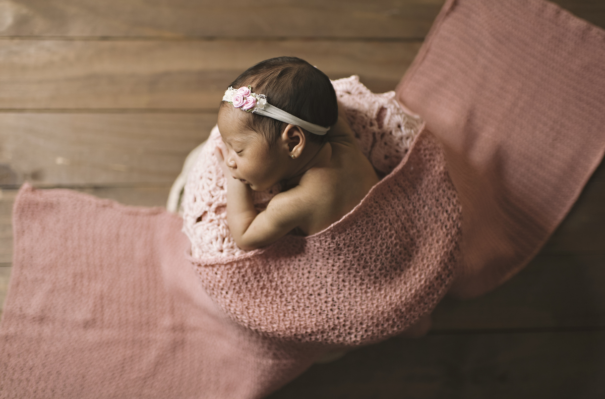 newborn, newborn barra da tijuca, ensaio newborn, foto de recém-nascido, abfrn, foto de bebê, estúdio fotográfico na barra, foto de recém-nascido na barra da tijuca, fotógrafa infantil na barra, rita rodrigues, rita kessler, ensaio de bebê, book infantil