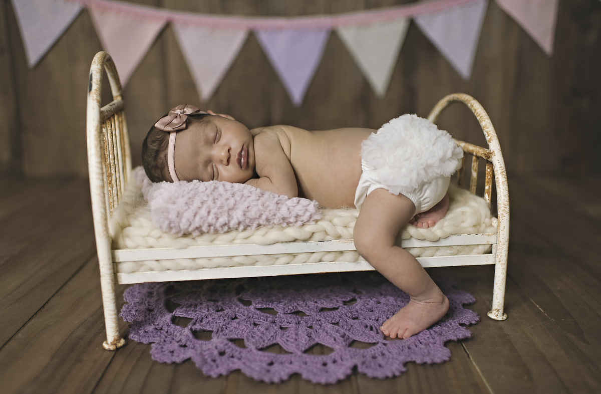 newborn, newborn barra da tijuca, ensaio newborn, foto de recém-nascido, abfrn, foto de bebê, estúdio fotográfico na barra, foto de recém-nascido na barra da tijuca, fotógrafa infantil na barra, rita rodrigues, rita kessler, ensaio de bebê, book infantil