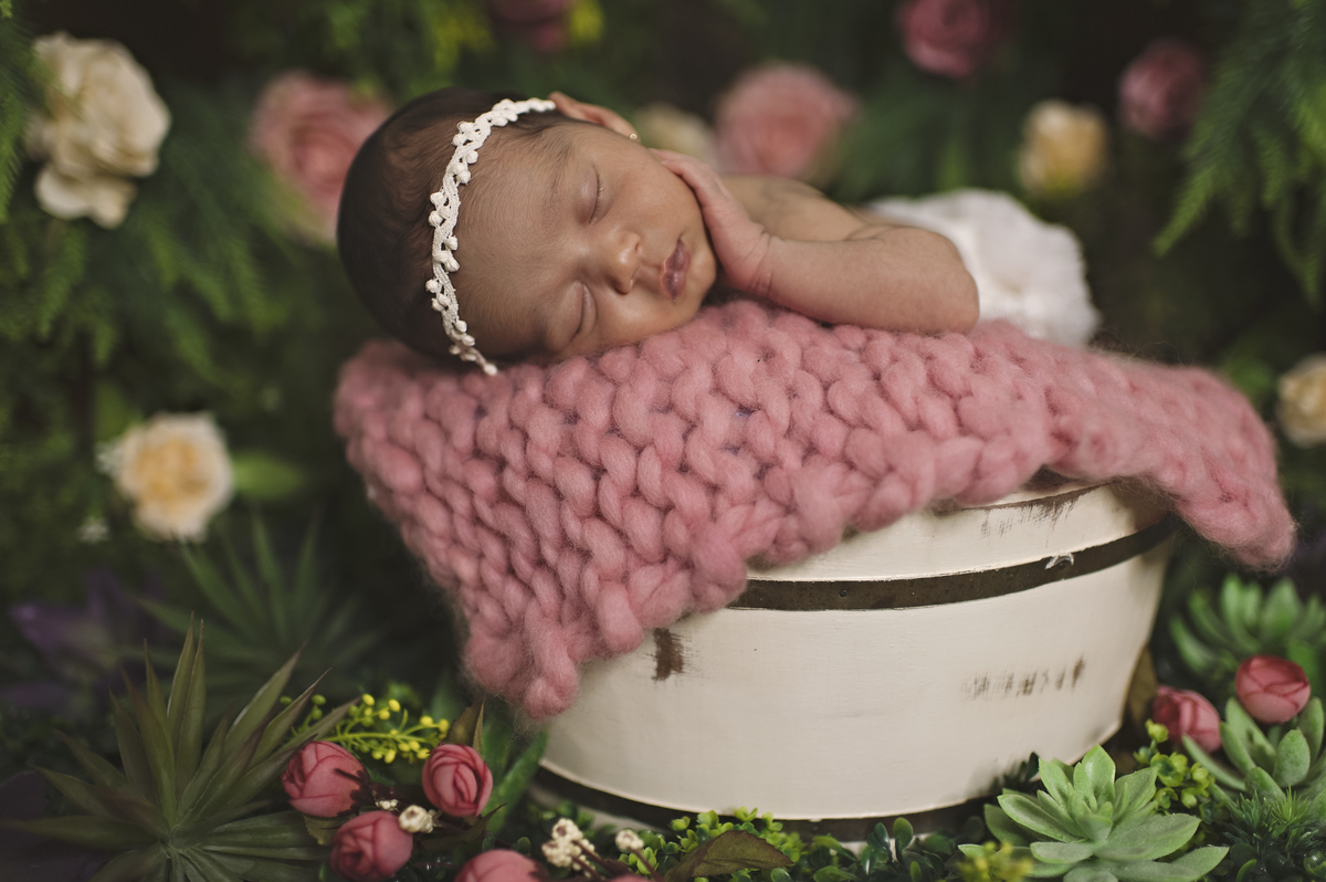 newborn, newborn barra da tijuca, ensaio newborn, foto de recém-nascido, abfrn, foto de bebê, estúdio fotográfico na barra, foto de recém-nascido na barra da tijuca, fotógrafa infantil na barra, rita rodrigues, rita kessler, ensaio de bebê, book infantil