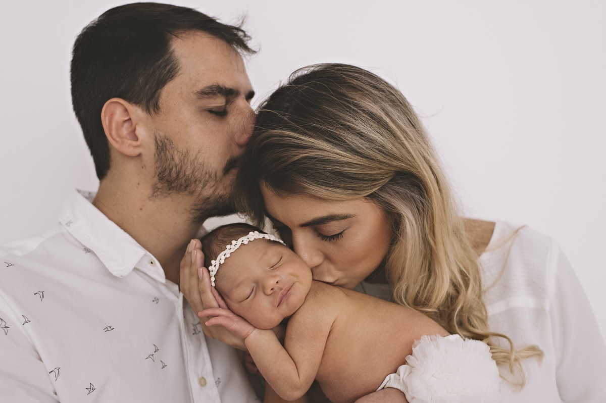 Newborn barra da tijuca, ensaio de recém-nascido, foto newborn, foto de recém-nascido, book de bebê, fotografia newborn barra, estúdio newborn na barra da tijuca, fotógrafa newborn, abfrn, album de bebê, fotografa experiente, rita rodrigues, rita kessler