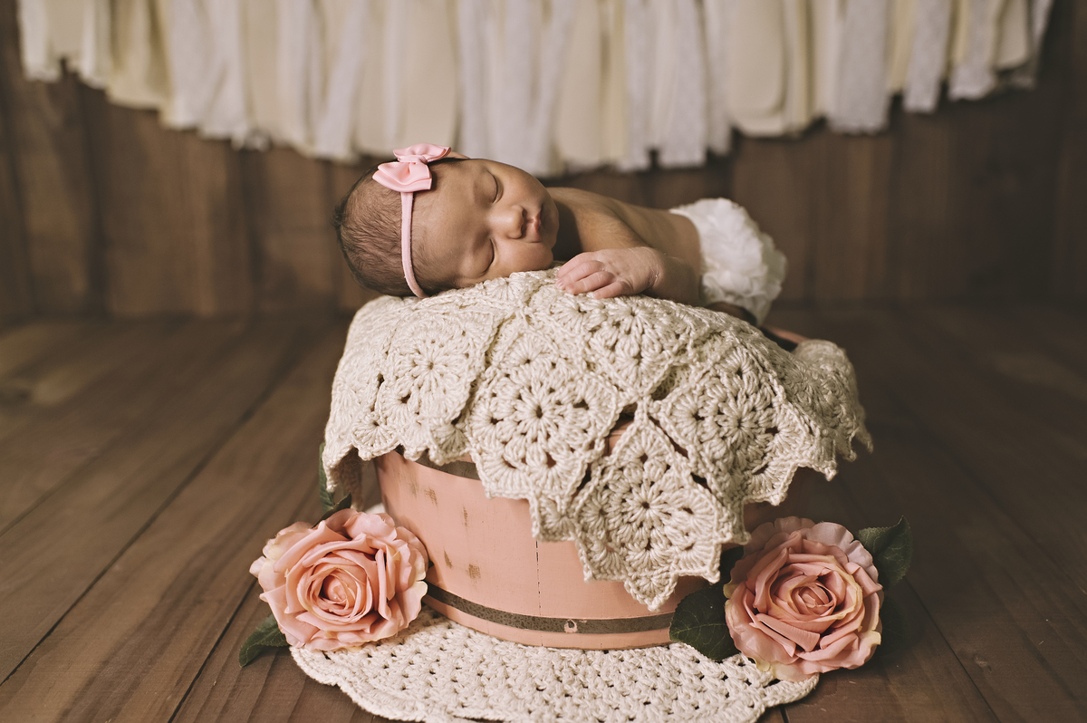 Newborn barra da tijuca, ensaio de recém-nascido, foto newborn, foto de recém-nascido, book de bebê, fotografia newborn barra, estúdio newborn na barra da tijuca, fotógrafa newborn, abfrn, album de bebê, fotografa experiente, rita rodrigues, rita kessler