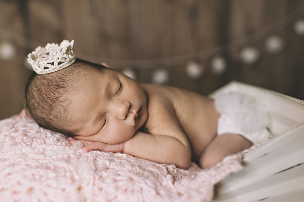 Newborn barra da tijuca, ensaio de recém-nascido, foto newborn, foto de recém-nascido, book de bebê, fotografia newborn barra, estúdio newborn na barra da tijuca, fotógrafa newborn, abfrn, album de bebê, fotografa experiente, rita rodrigues, rita kessler