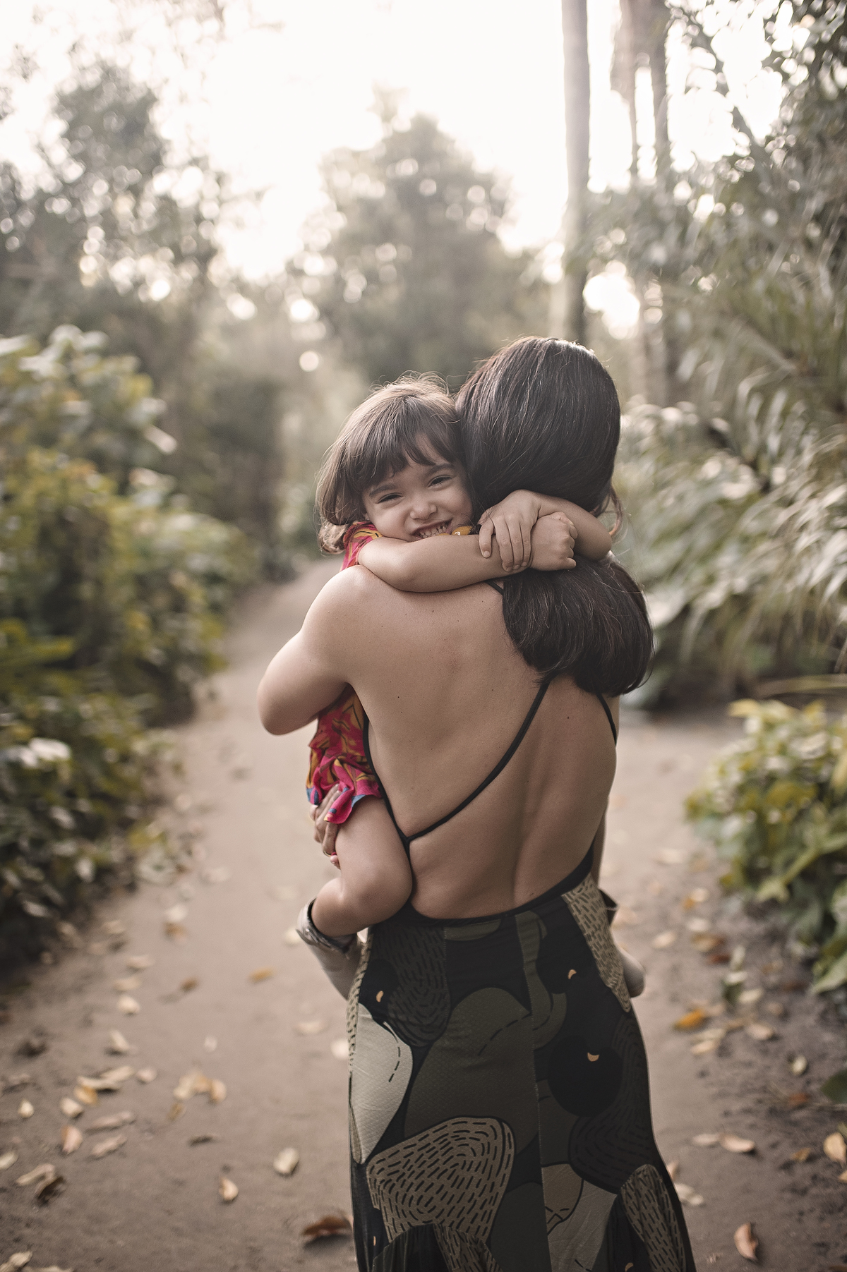 ensaio externo, mãe e filha, foto externa, amor de mãe, ensaio de família, foto ao ar livre, rita rodrigues fotografia, barra da tijuca,  foto de bebê, ensaio mãe e filha, foto de criança, foto de família