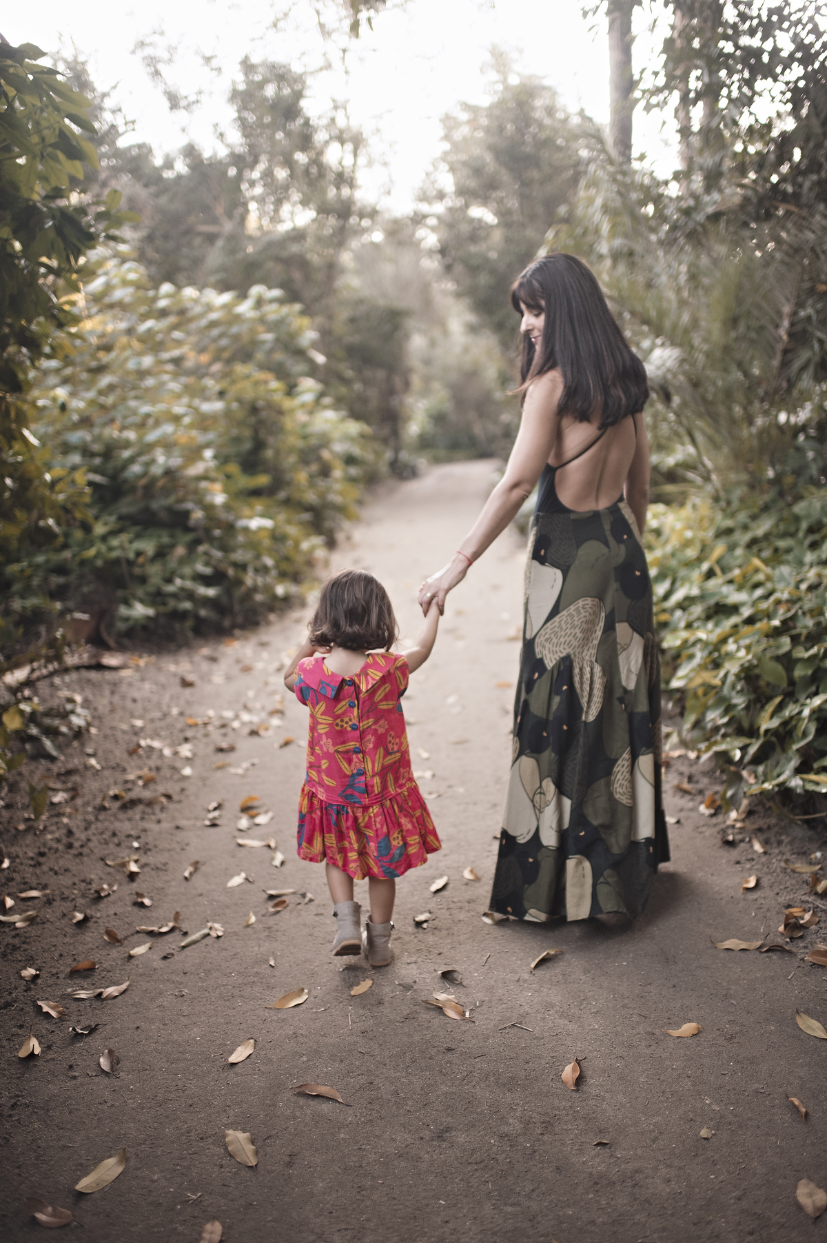 ensaio externo, mãe e filha, foto externa, amor de mãe, ensaio de família, foto ao ar livre, rita rodrigues fotografia, barra da tijuca,  foto de bebê, ensaio mãe e filha, foto de criança, foto de família