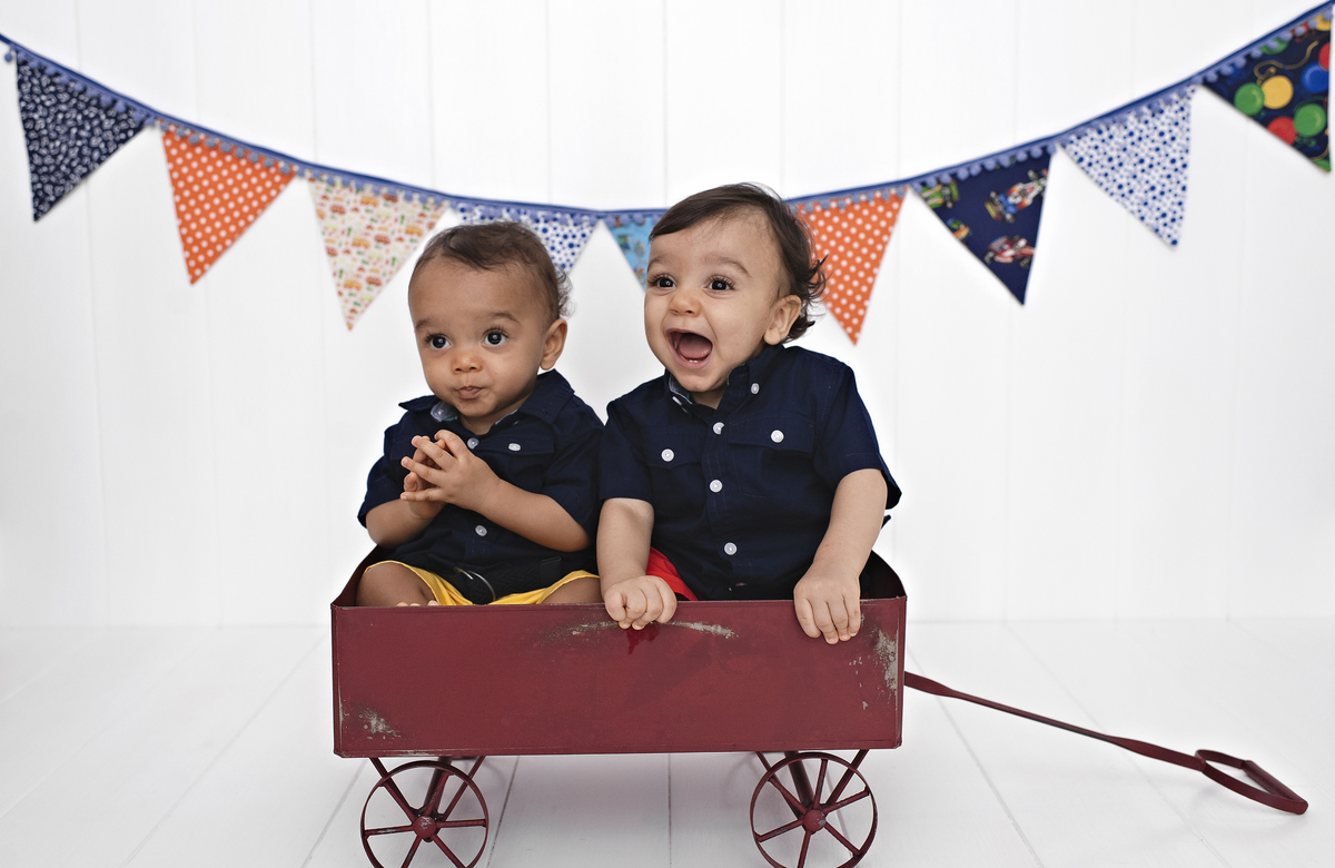 acompanhamento de bebês na barra da tijuca, acompanhamento trimestral, acompanhamento fotográfico de bebês, acompanhamento em estúdio, estúdio na barra da tijuca, newborn barra da tijuca, foto de bebê, gêmeos, ensaio de gêmeos, acompanhamento de gêmeos