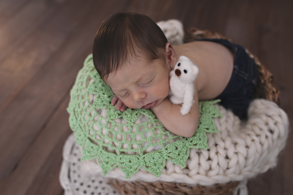 newborn barra da tijuca, foto de bebê barra da tijuca, estúdio infantil na barra, ensayo newborn, foto de recém-nascido, estúdio fotográfico, newborn com segurança, rita rodrigues fotografia, foto de bebê, fotografia de bebê na barra, foto newborn, abfrn