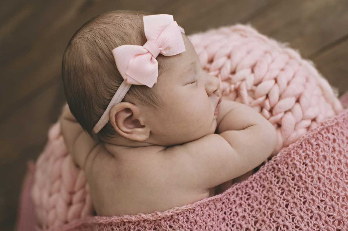 newborn, newborn barra da tijuca, ensaio newborn, foto de recém-nascido, abfrn, foto de bebê, estúdio fotográfico na barra, foto de recém-nascido na barra da tijuca, fotógrafa infantil na barra, rita rodrigues, rita kessler, ensaio de bebê, book infantil