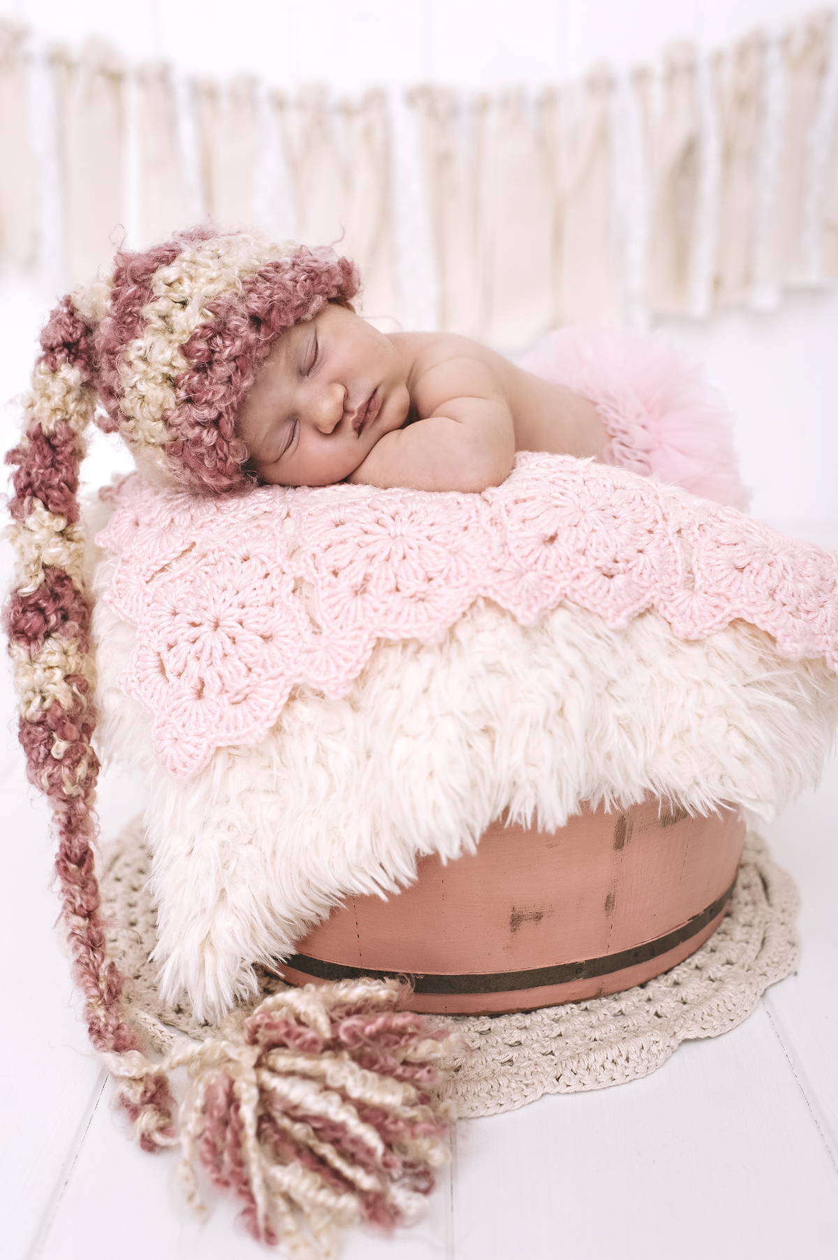 newborn, newborn barra da tijuca, ensaio newborn, foto de recém-nascido, abfrn, foto de bebê, estúdio fotográfico na barra, foto de recém-nascido na barra da tijuca, fotógrafa infantil na barra, rita rodrigues, rita kessler, ensaio de bebê, book infantil