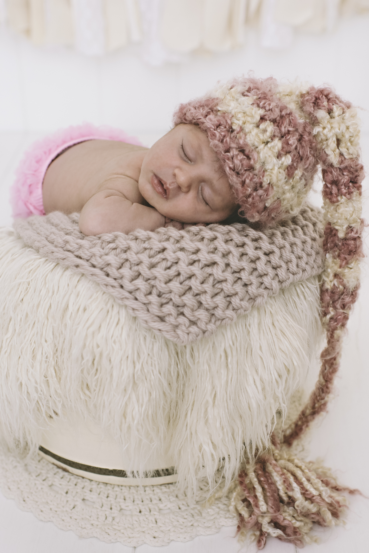 newborn, newborn rio de janeiro, newborn barra da tijuca, best newborn photographer in rio, foto de bebês, fotografia infantil, foto de recém-nascido, book de recém-nascido, estúdio de fotografia infantil, melhor fotógrafa newborn, rita rodrigues 