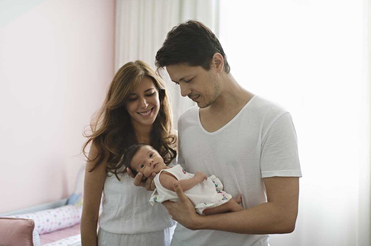 newborn lifestyle, newborn feito em casa, ensaio lifestyle, foto de bebê na zona sul, ensaio de família, melhor fotógrafa de bebês do Rio, fotos em casa, foto de bebê, fotografia infantil, acompanhamento de bebês, fotógrafa premiada, rita rodrigues 