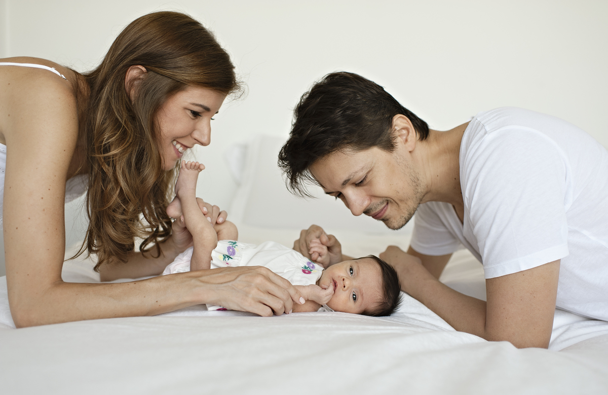 newborn lifestyle, newborn feito em casa, ensaio lifestyle, foto de bebê na zona sul, ensaio de família, melhor fotógrafa de bebês do Rio, fotos em casa, foto de bebê, fotografia infantil, acompanhamento de bebês, fotógrafa premiada, rita rodrigues 