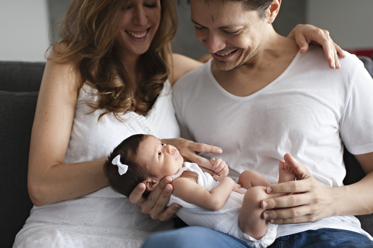 newborn lifestyle, newborn feito em casa, ensaio lifestyle, foto de bebê na zona sul, ensaio de família, melhor fotógrafa de bebês do Rio, fotos em casa, foto de bebê, fotografia infantil, acompanhamento de bebês, fotógrafa premiada, rita rodrigues 