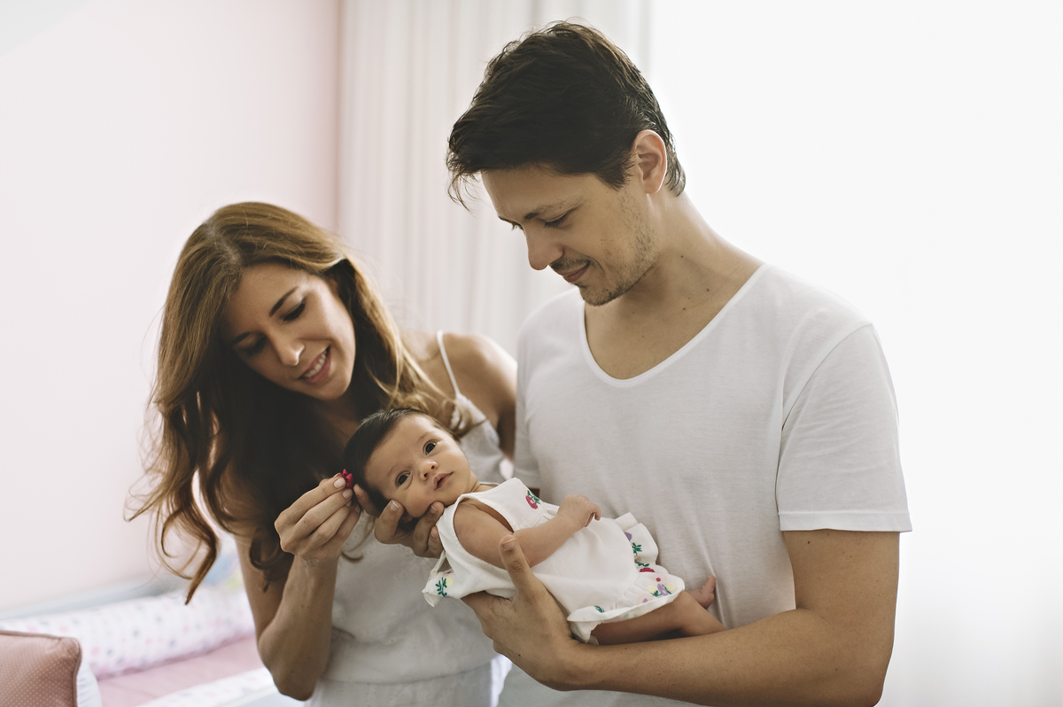 newborn lifestyle, newborn feito em casa, ensaio lifestyle, foto de bebê na zona sul, ensaio de família, melhor fotógrafa de bebês do Rio, fotos em casa, foto de bebê, fotografia infantil, acompanhamento de bebês, fotógrafa premiada, rita rodrigues 