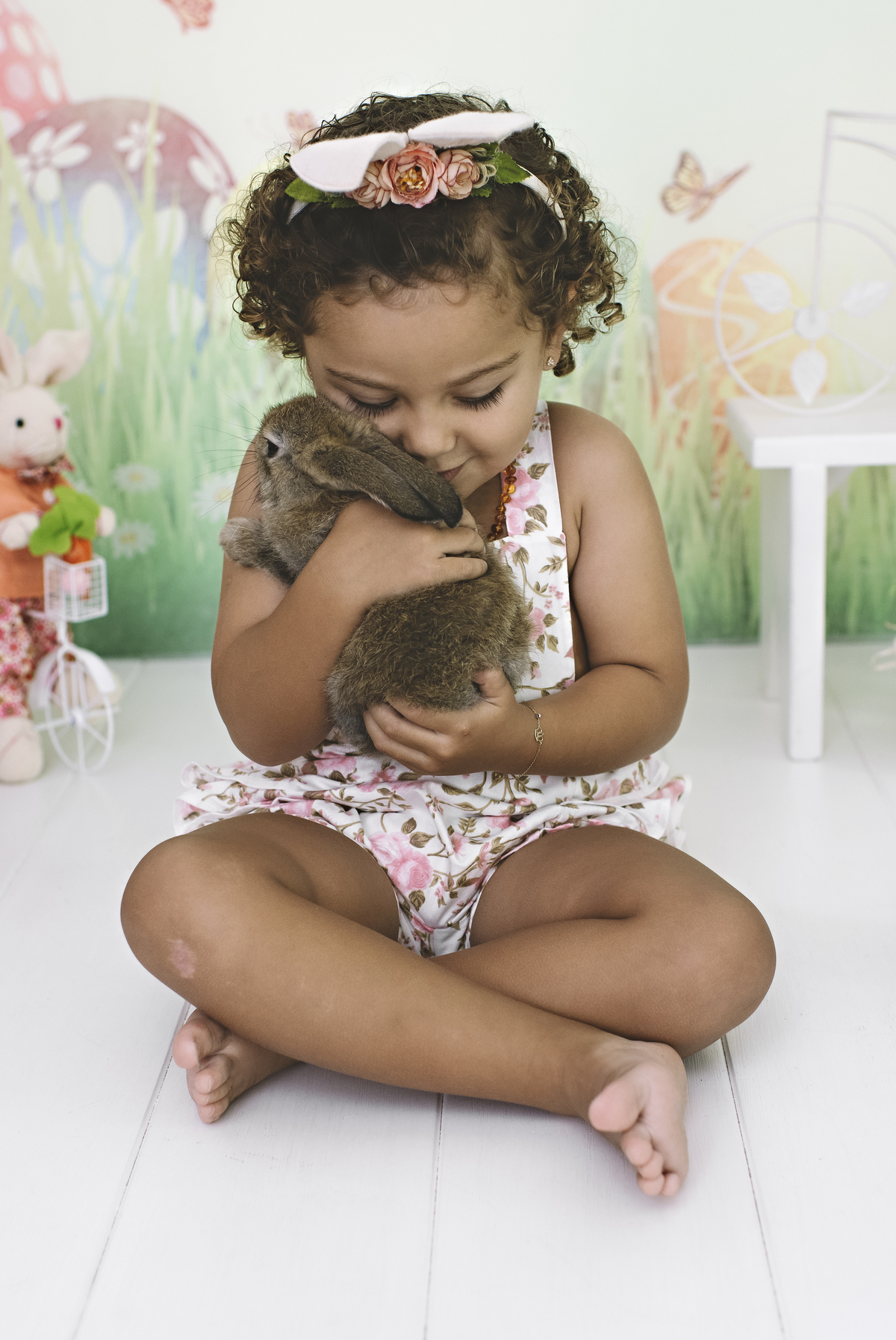 Páscoa, mini sessão de Páscoa, coelhinho da páscoa, ensaios de páscoa, Barra da Tijuca, estúdio da barra da tijuca, ensaio com coelhinho. ensaio temático, fotografia infantil, rita rodrigues fotografia, embaixadora da ABFRN, melhor fotógrafa newborn Rio