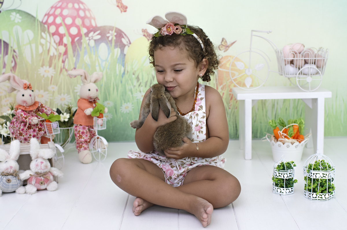 Páscoa, mini sessão de Páscoa, coelhinho da páscoa, ensaios de páscoa, Barra da Tijuca, estúdio da barra da tijuca, ensaio com coelhinho. ensaio temático, fotografia infantil, rita rodrigues fotografia, embaixadora da ABFRN, melhor fotógrafa newborn Rio