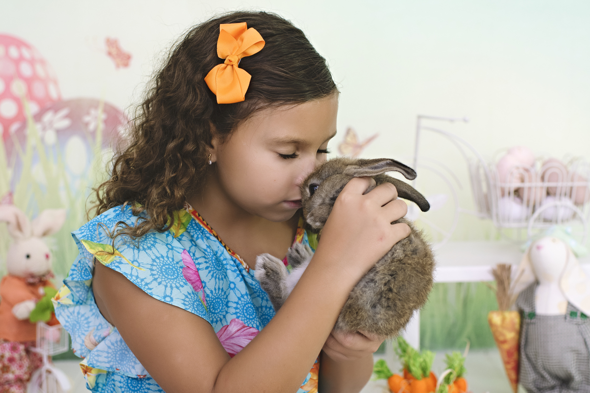 Páscoa, mini sessão de Páscoa, coelhinho da páscoa, ensaios de páscoa, Barra da Tijuca, estúdio da barra da tijuca, ensaio com coelhinho. ensaio temático, fotografia infantil, rita rodrigues fotografia, embaixadora da ABFRN, melhor fotógrafa newborn Rio