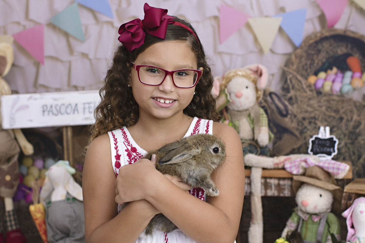 Páscoa, mini sessão de Páscoa, coelhinho da páscoa, ensaios de páscoa, Barra da Tijuca, estúdio da barra da tijuca, ensaio com coelhinho. ensaio temático, fotografia infantil, rita rodrigues fotografia, embaixadora da ABFRN, melhor fotógrafa newborn Rio