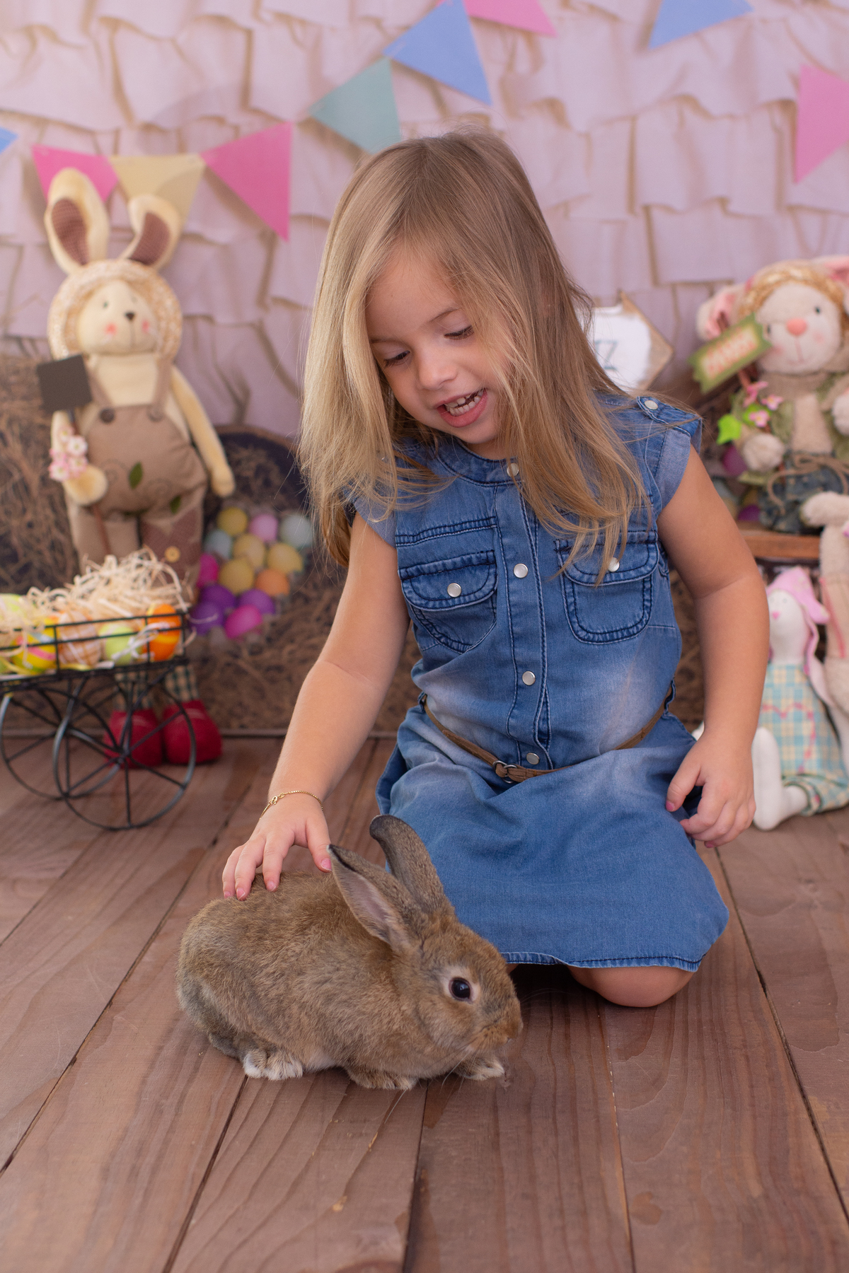 Mini sessão de Páscoa, fotos de páscoa na barra da tijuca, ensaio de páscoa, ensaio infantil, fotografia infantil, coelhinho da páscoa, foto de bebê, fotografia infantil, estúdio fotográfico barra da tijuca, melhor fotógrafa de bebês no rio de janeiro 