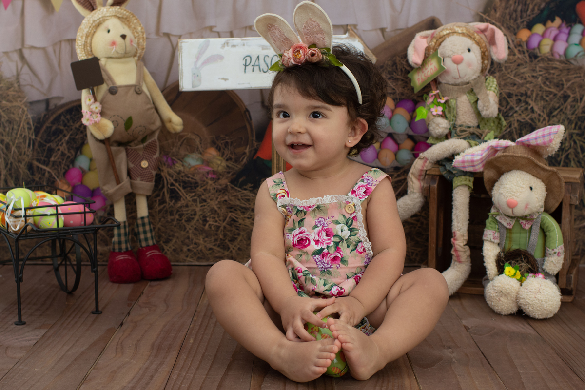 mini sessão de páscoa, ensaio de páscoa, fotos de páscoa, fotos de bebês, coelhinho da páscoa, estúdio a barra da tijuca, fotografia infantil, melhor fotógrafa de bebês da Barra da Tijuca, melhor fotógrafa newborn da Barra da Tijuca, fotografia infantil