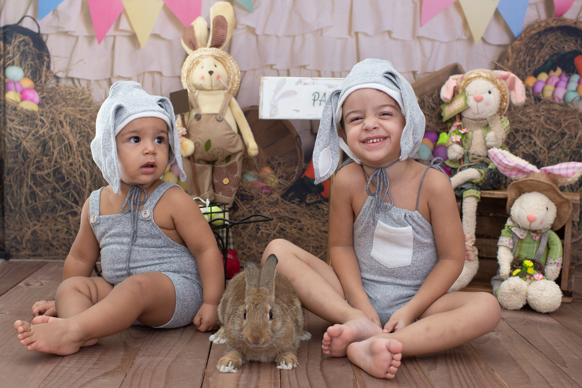 mini sessão de páscoa, coelhinho da páscoa, ensaio de páscoa na barra da tijuca, melhor fotógrafa na barra da tijuca, melhor fotógrafa newborn no rio de janeiro, fotografia infantil, foto de bebês, fotógrafa newborn, rita kessler, rita rodrigues
