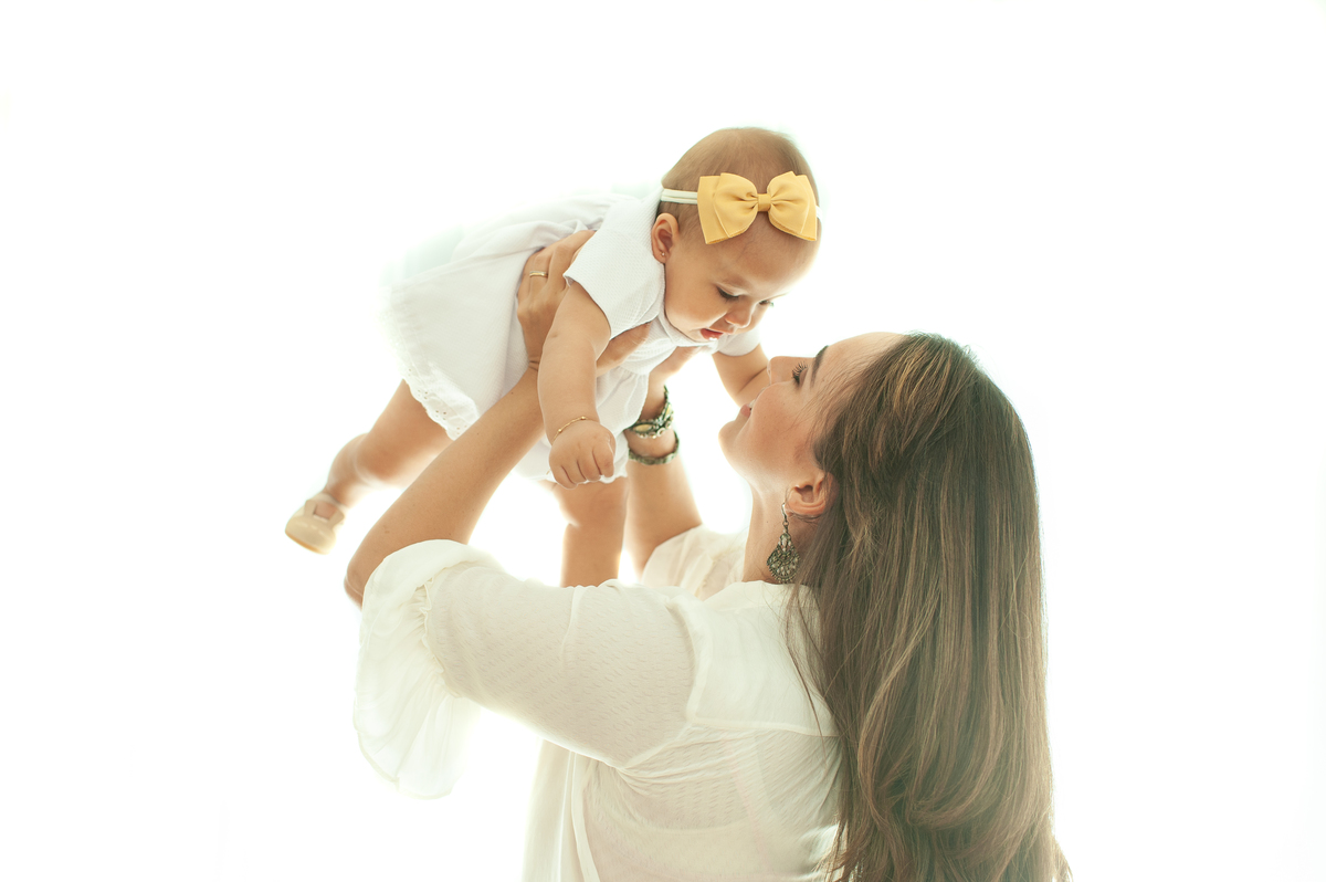 dia das mães, mini sessão de dia das mães, estúdio na barra da tijuca, fotografia infantil na barra da tijuca, melhor fotógrafa newborn no rio de janeiro, fotografia de bebês, estúdio newborn na barra da tijuca, embaixadora da abfrn, fotógrafa newborn