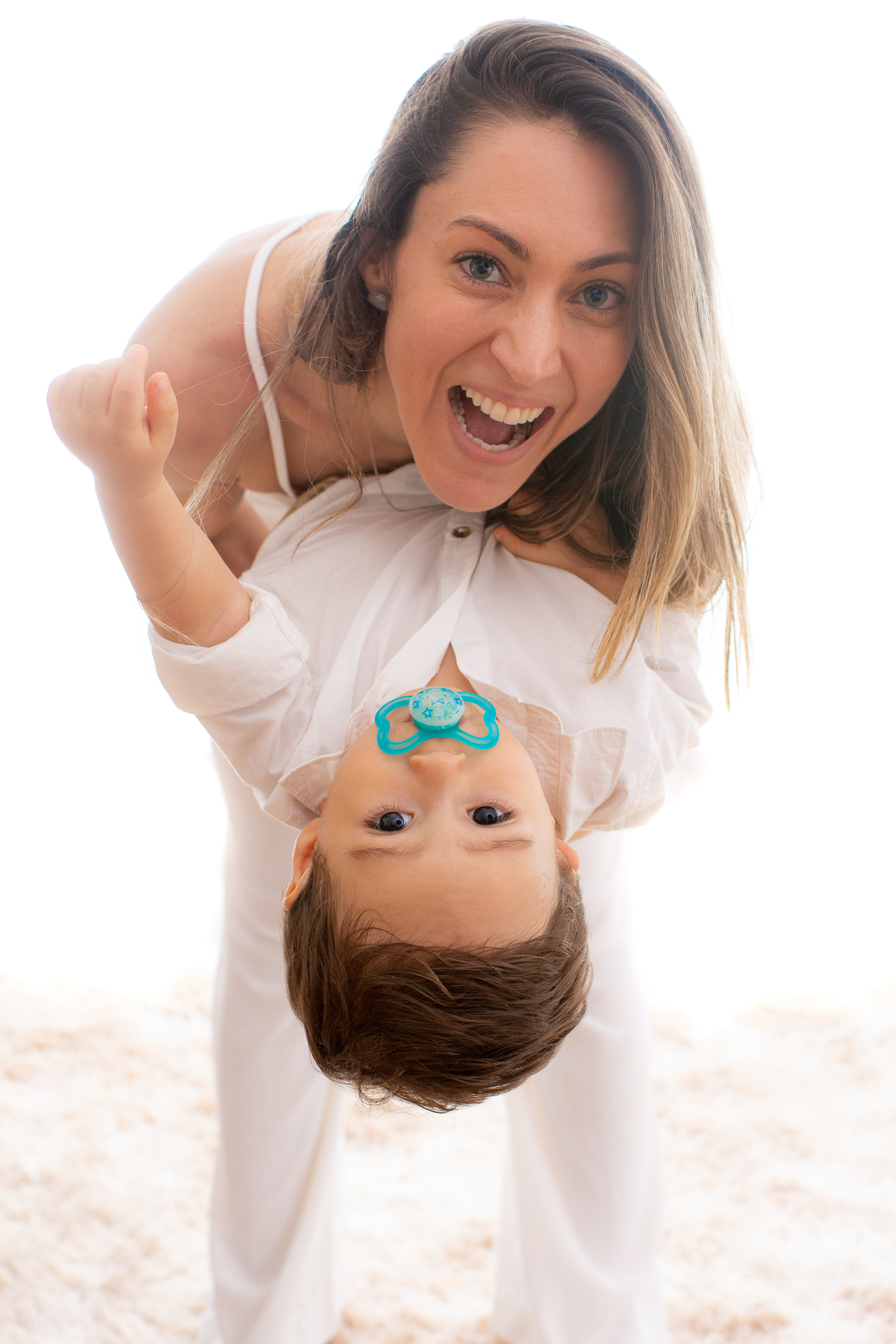 dia das mães, mini sessão de dia das mães, estúdio na barra da tijuca, fotografia infantil na barra da tijuca, melhor fotógrafa newborn no rio de janeiro, fotografia de bebês, embaixadora da abfrn, acompanhamentos fotográficos, rita rodrigues fotografia
