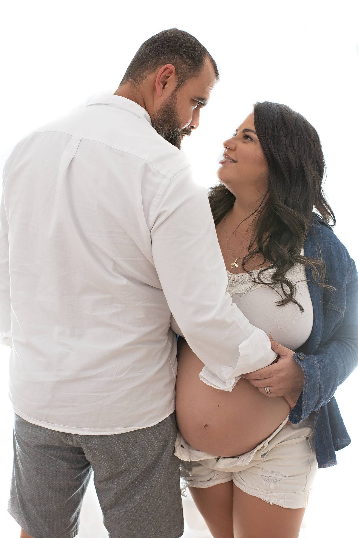 ensaio de gestante, gestante em estúdio, barra da tijuca, foto de grávida, gestação saudável, gestante e bela, fotografia de gestante, melhor fotógrafa da barra, fotografia gestante e newborn, gestante estilosa, grávida e feliz, lindas fotos de gestante 