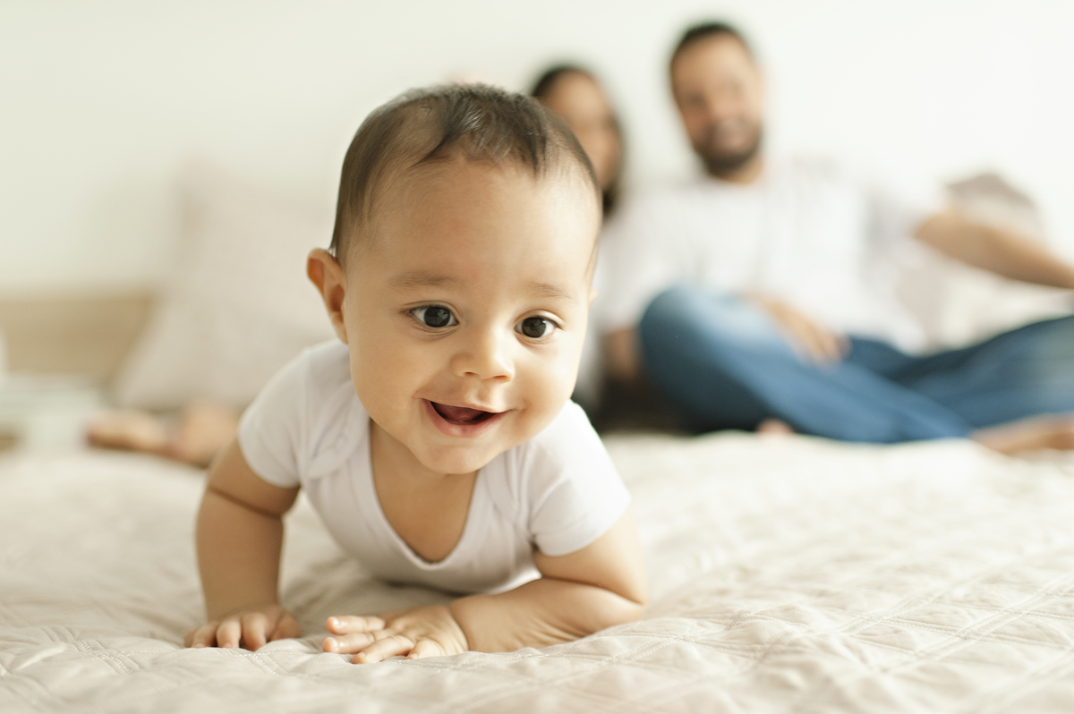 foto de bebê, acompanhamento fotográfico de bebês, ensaio lifestyle, melhor fotógrafa newborn do Rio, embaixadora da ABFRN no Rio de Janeiro, fotografia infantil, acompanhamento quadrimestral, acompanhamento trimestral, fotografia infantil na barra
