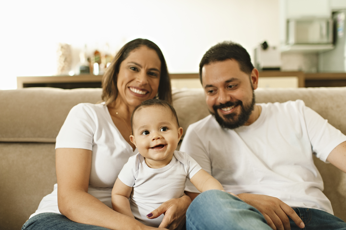 foto de bebê, acompanhamento fotográfico de bebês, ensaio lifestyle, melhor fotógrafa newborn do Rio, embaixadora da ABFRN no Rio de Janeiro, fotografia infantil, acompanhamento quadrimestral, acompanhamento trimestral, fotografia infantil na barra
